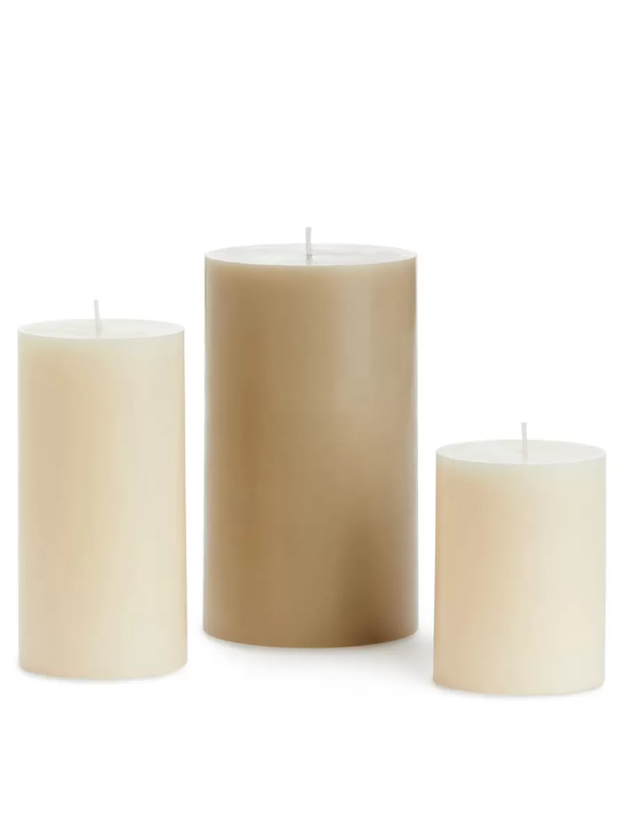 Outlet ARKET Pillar Candle 10 Cm Off White